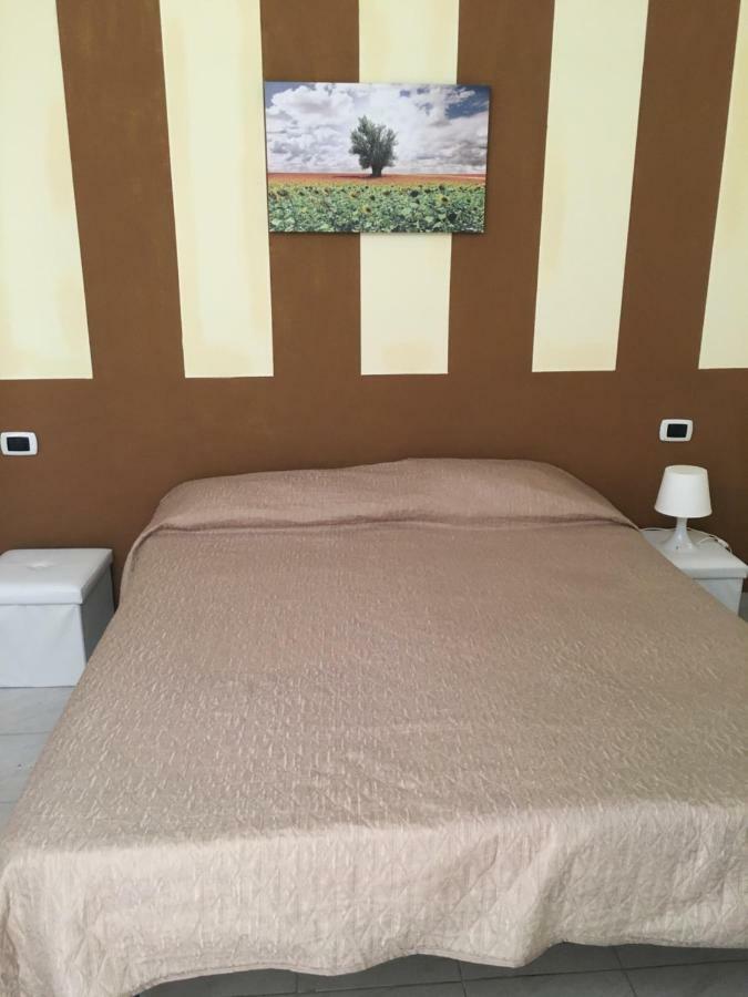 B&B Baia Dello Stretto Gallico Marina 外观 照片